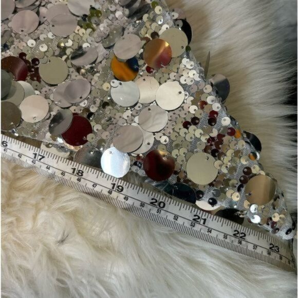 Micas silver sequins backless halter top Size Small New! - Picture 9 of 11